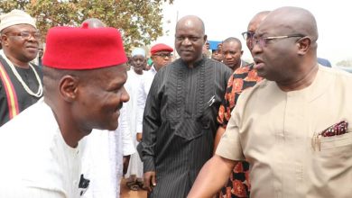 Photo of IKPEAZU VISITS UMUCHIEZE CATTLE MARKET AND PLEDGES ASSISTANCE TO THE TRADERS.